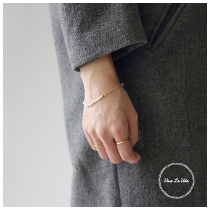 “ブレスレット”