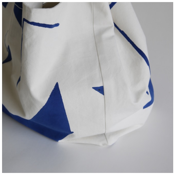 “ラージバッグ