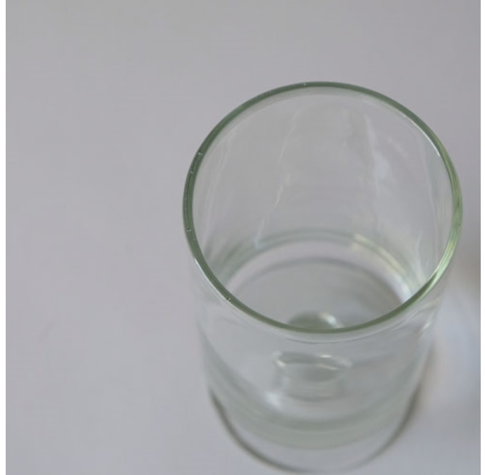 “リューズガラス