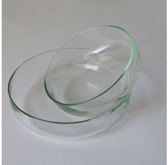 “リューズガラス