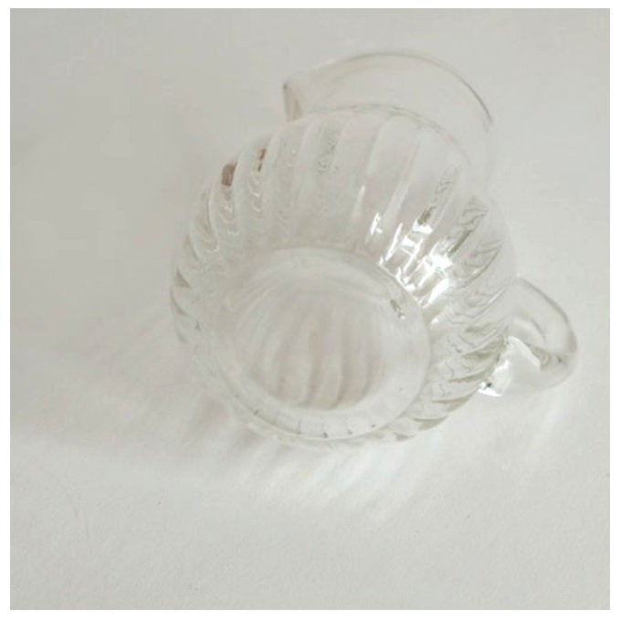 “リューズガラス