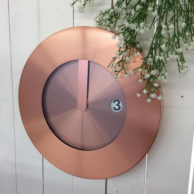 SPICE EDGE 壁掛け時計 FUTURISTIC