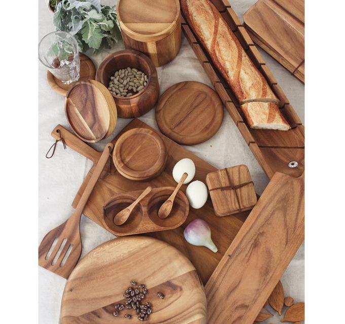 カッティングボード