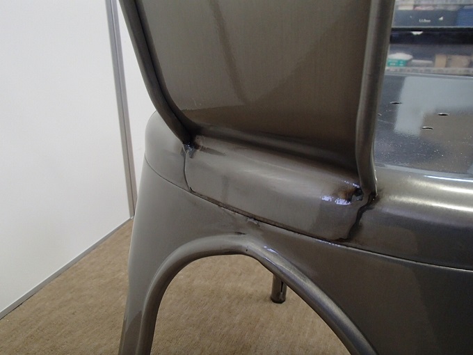 “メタルチェア”