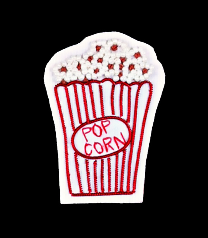 “刺繍ブローチ”