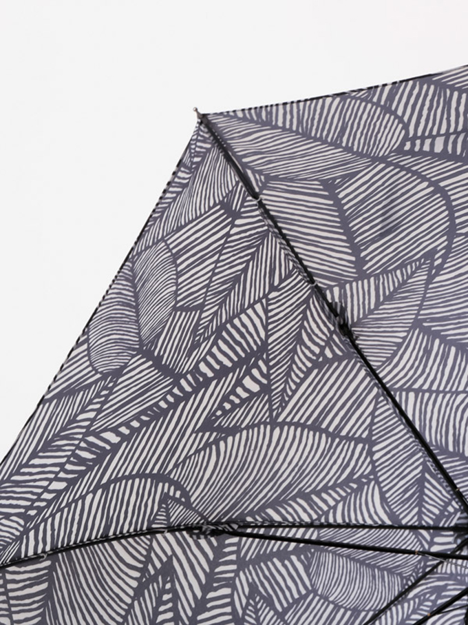 “アフリカン柄傘”