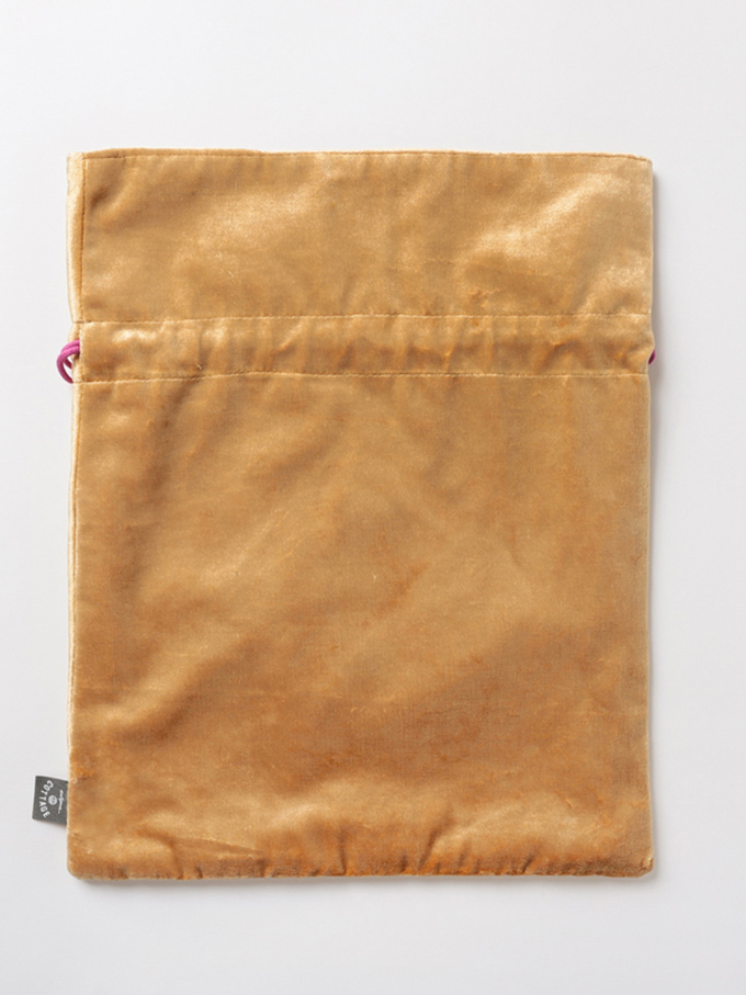 “刺繍ベロア巾着袋”